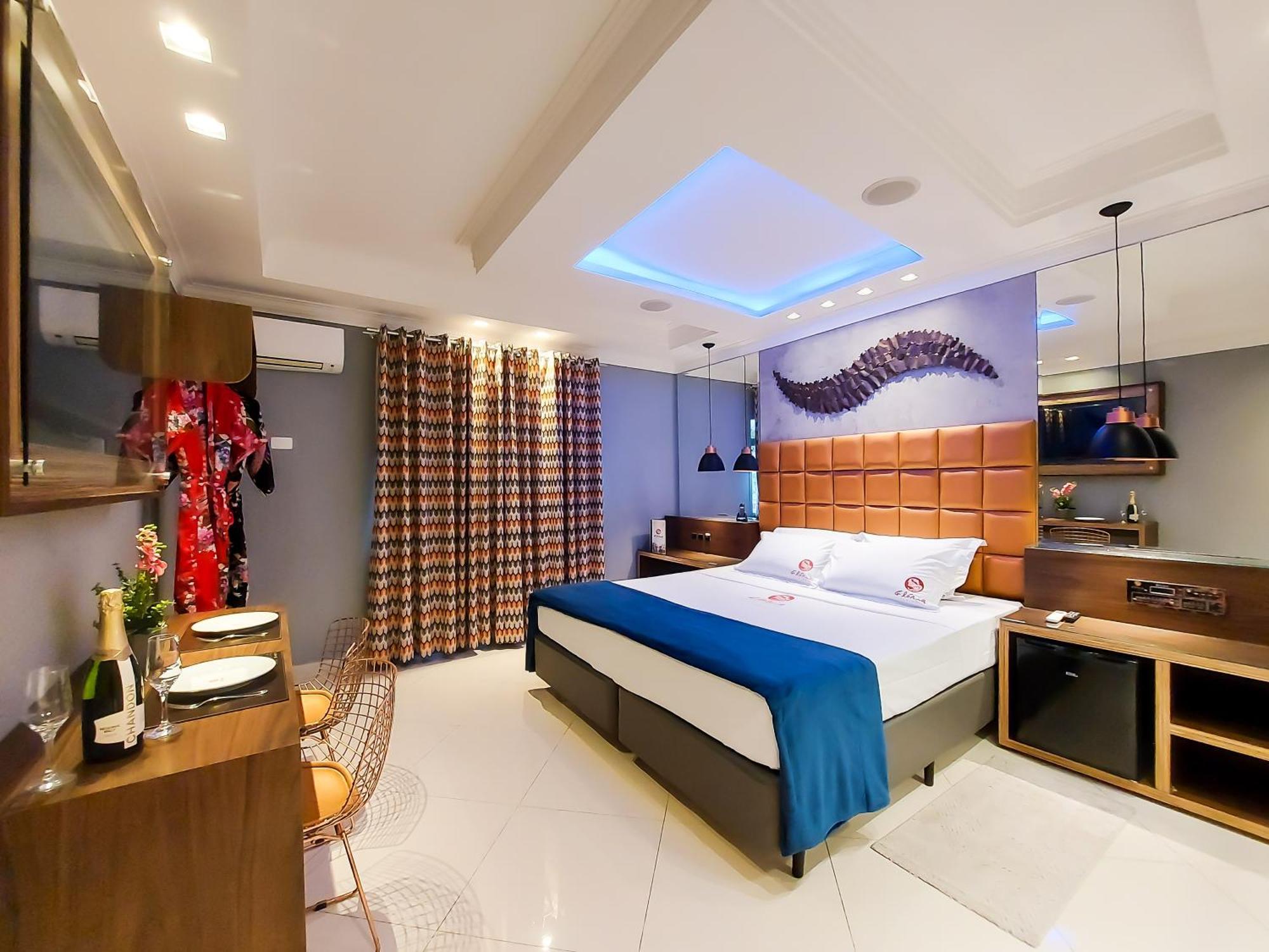 Gloria Plaza (adults Only)